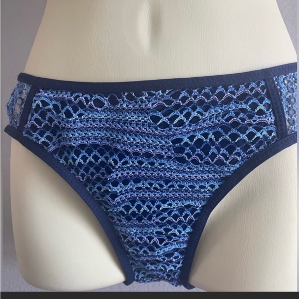 Becca by Rebecca Virtue Courtney‎ Crochet NWT Bottoms - Picture 2 of 4